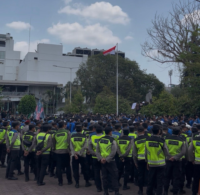 Suasana demo diDPRD DIY pada 20 Oktober 2026 (sumber: dokumentasi pribadi)