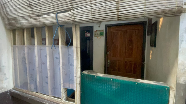 Rumah pasangan disabilitas yang viral karena sakit dan tak dapat penanganan medis di Bojonggede, Bogor. Foto: kumparan