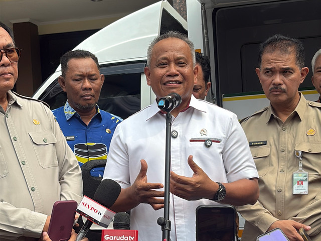 Wakil Menteri Pertanian (Wamentan) Muhammad Saleh Mustafa di Kelurahan Bukit Duri, Jakarta Selatan, Kamis (22/10/2026). Foto: Widya Islamiati/kumparan