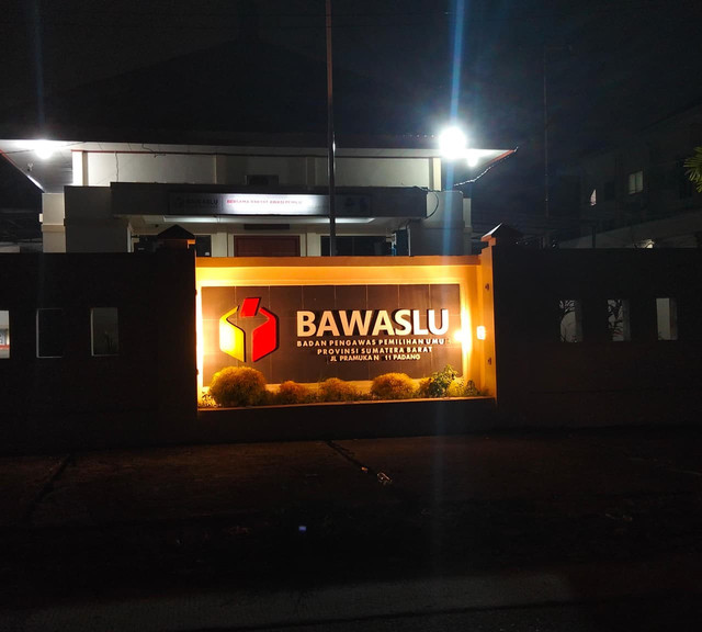 Bawaslu merupakan salah satu lembaga pengawas pemilu dalam mengawal demokrasi yang sehat. Sumber: Atthoriq Chairul Hakim (15/10/2026)