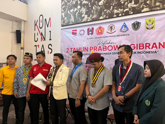 Pembacaan pernyataan sikap oleh Nengah Candra Irawan, Sekjend PP KMHDI, 20 Oktober 2026 (Foto : Istimewa)