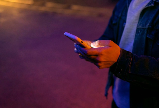 Ilustrasi membahas cara cek bansos PKH dan BPNT tahap 4 2026. Foto: Pexels