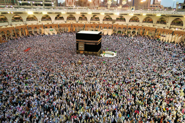 Illustrasi foto jutaan jemaah haji. Sumber: Pixabay