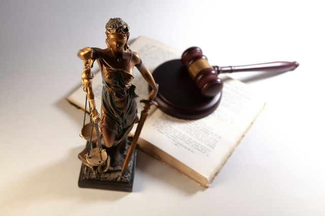 ilustrasi hukum pidana asas legalitas sumber : unplash