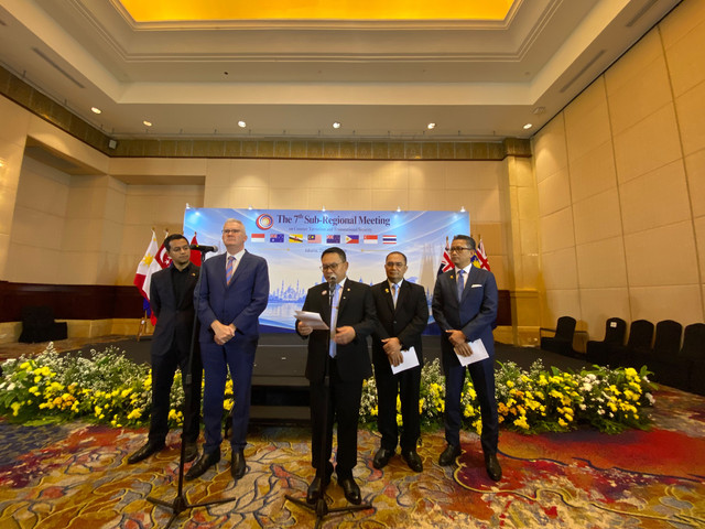 Menteri Koordinator Bidang Politik dan Keamanan (Menko Polkam), Dudung Abdurachman, pada Konferensi Pers Pertemuan ke-7 Sub-Regional Meeting on Counter Terrorism and Transnational Security (SRM), di Jakarta, Jumat (23/10/2026). Foto: Aditya Nugraha/kumparan