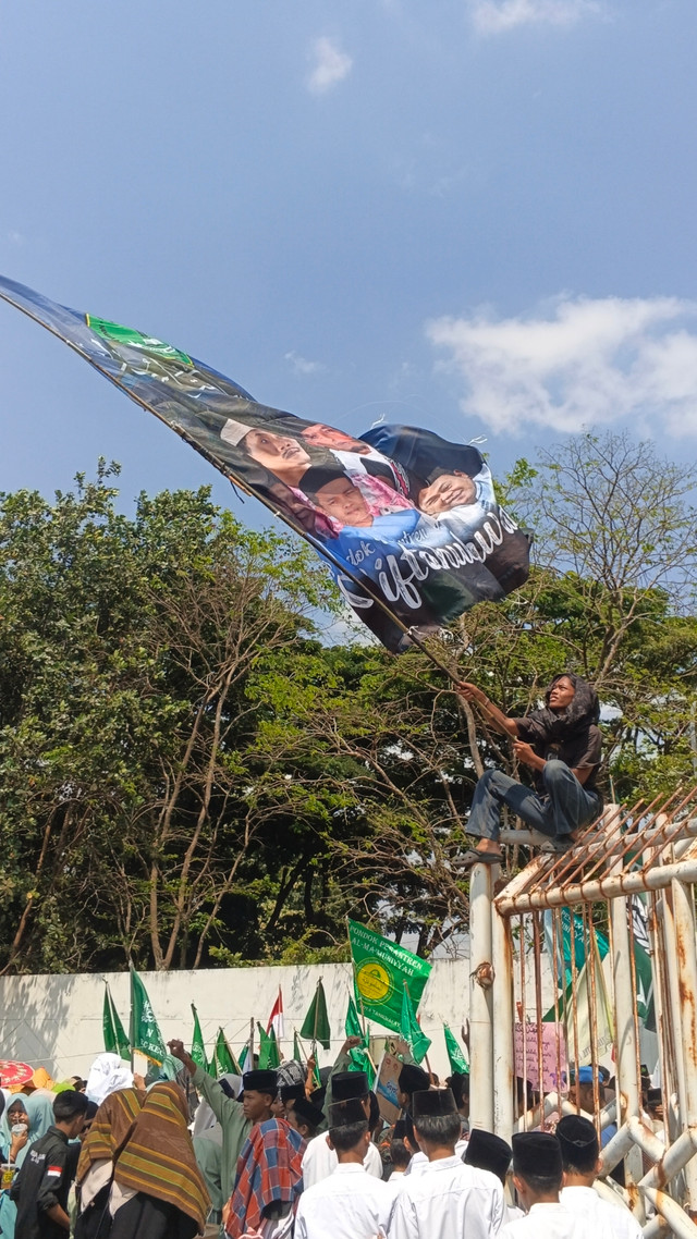Potret para santri di acara Hari Santri Nasional Kota Tasikmalaya 22 oktober 2026 ( Foto: Ikhwanuddin Fauzy).
