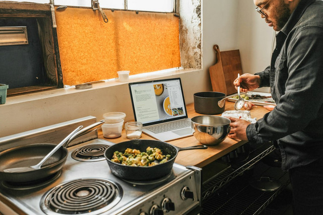 Ilustrasi Teks prosedur makanan. Foto: Unsplash.com/Microsoft Edge