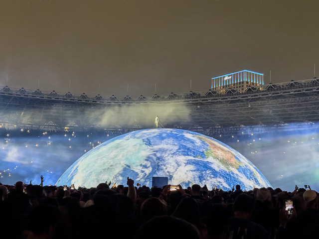 Rapper asal Amerika Serikat, Ye, menggelar konser Ye Live In Jakarta di GBK, Senayan, Sabtu (24/10/2026). Foto: kumparan