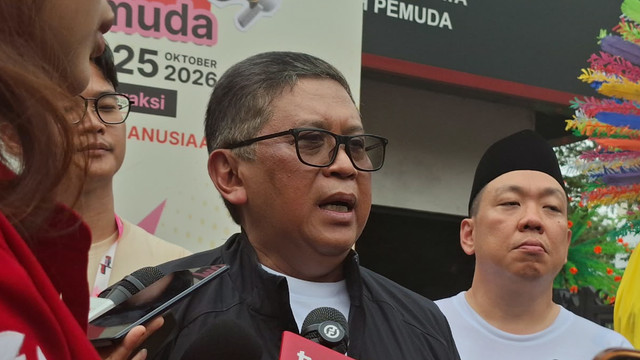 Sekjen PDIP, Hasto Kristiyanto pada acara Merah Muda Fest di Museum Sumpah Pemuda, Minggu (25/10/2026). Foto: Pradya Tirta/kumparan
