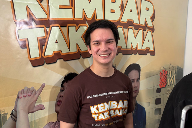 Aktor Endy Arfian saat ditemui di Kawasan Cikini, Jakarta Pusat, Senin (26/10/2026). Foto: Aprilandika Pratama/kumparan