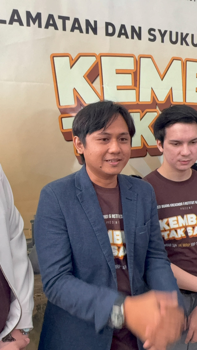 Damar Rizal Marzuki putra dari aktor Epy Kusnandar saat ditemui di kawasan Cikini, Jakarta Pusat, Senin (26/10/2026). Foto: Aprilandika Pratama/kumparan