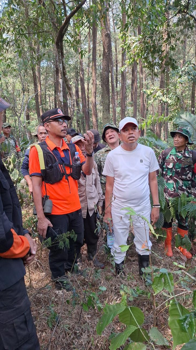Pemadaman Kebakaran Hutan dan Lahan yang Dipimpin Langsung oleh Gubernur Jawa barat pada 22 Oktober 2026 (Dokumentasi: BPBD Provinsi Jawa Barat)