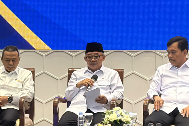 Menteri Pendidikan Dasar dan Menengah (Mendikdasmen) Abdul Mu'ti dalam agenda Taklimat Media "2 Tahun Gerak Nyata Pendidikan Bermutu Untuk Semua" di Gedung Kemendikdasmen, Senayan, Jakarta Pusat, Senin (26/10/2026). Foto: Zahira Hilman/kumparan