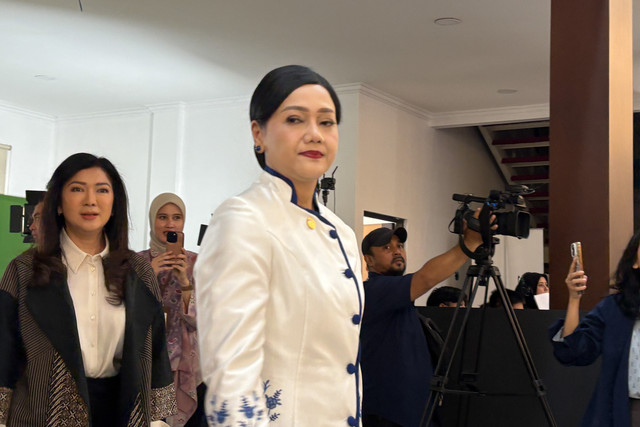 Ketua Dewan Komisioner Otoritas Jasa Keuangan (OJK) Friderica Widyasari Dewi di agenda OJK Digiclass Sekolah Rakyat di Pusdiklatbangprof Kementerian Sosial RI, Selasa (27/10/2026). Foto: Nur Pangesti/kumparan