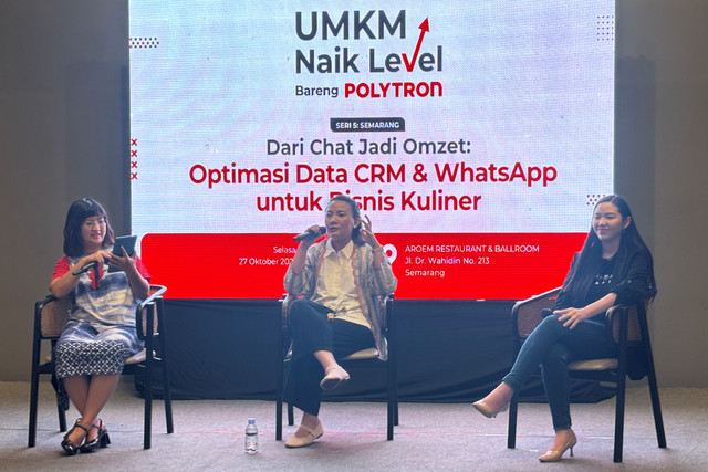 Ratusan peserta kegiatan bertajuk UMKM Naik Level Bareng Polytron ''Dari Chat Jadi Omzet: Optimasi Data CRM & WhatsApp untuk Bisnis Kuliner'' di Aroem Restaurant Semarang, Selasa (27/10/2026).  Foto: Intan Khansa/kumparan
