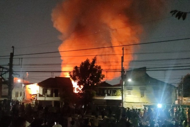 Kebakaran di Menteng, Jakarta Pusat, Selasa (27/10/2026). Foto: Dok. Istimewa