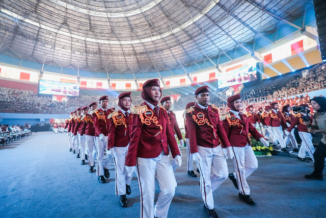 Kementerian Sosial RI (Kemensos) menggelar peringatan satu tahun Sekolah Rakyat di GOR Sudiang, Makassar, Sulawesi Selatan, Rabu (28/10/2026). Foto: Kemensos RI