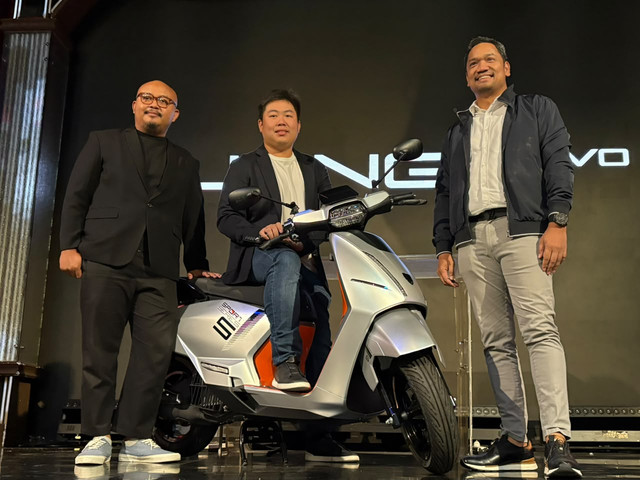 Peugeot Jango Evo 125 Sport Silver. Foto: Alvian Yoga Yulianto/kumparan