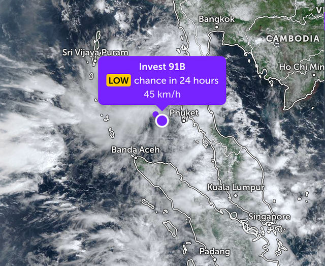 Bibit Siklon 91B di Laut Andaman utara Aceh, Kamis (29/10/2026). Foto: Zoom Earth