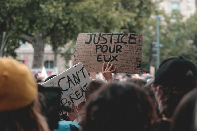 Ilustrasi Vox Populi Vox Dei artinya apa? Foto: Unsplash