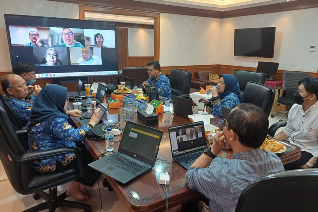 Panitia Seleksi Anggota Komisi Nasional Disabilitas (KND) melakukan penelaahan masukan publik dan persiapan uji publik calon anggota KND periode 2026-2031 yang berlangsung pada 26-28 Oktober 2026 di Jakarta. Foto: Dok. Humas Rehsos