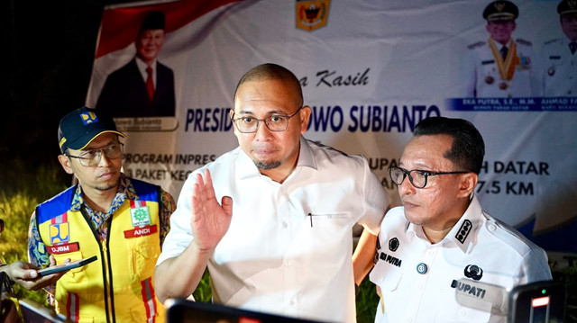Wakil Ketua Komisi VI DPR RI dari Fraksi Gerindra Andre Rosiade mengungkapkan, Kabupaten Tanah Datar mendapatkan lima paket pekerjaan Instruksi Presiden (Inpres) Jalan Daerah (IJD) dengan total anggaran sekitar Rp93,2 miliar pada 2026. Foto: Dok. Istimewa