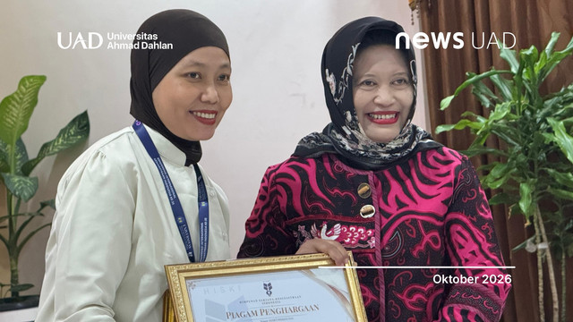 HISKI Komisariat Universitas Ahamad Dahlan (UAD) raih dua penghargaan dalam KIK ke-35 HISKI (Foto. HISKI UAD)
