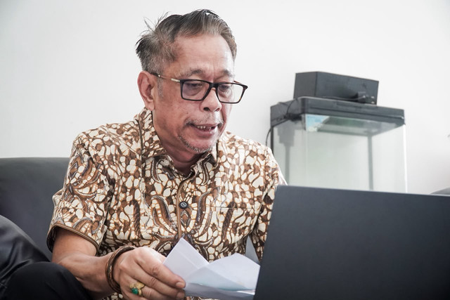Wamensos Agus Jabo Priyono dukung penuh usulan penganugerahan gelar Pahlawan Nasional bagi wartawan Fuad Muhammad Syafruddin (Udin) saat Seminar Nasional PWI DIY secara daring di Jakarta, Kamis (29/10/2026). Foto: Dok. Kemensos