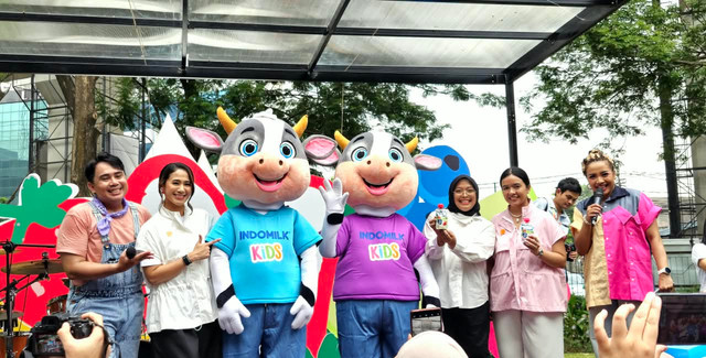 Peluncuran Indomilk Kids Yogurt varian rasa apel da raspberry untuk level up snack time anak. Foto: kumparan/Kartika Tyas