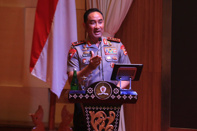 Kapolri Jenderal Polisi Suyudi Ario Seto saat memberikan pembekalan kepada peserta Pendidikan Penyiapan dan Pemantapan Pimpinan Nasional (P4N) Angkatan 70 di Lemhannas RI. Foto: Dok. Polri