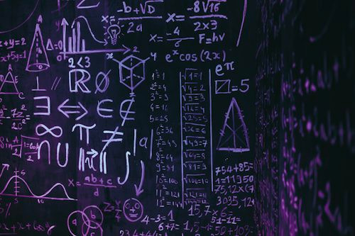 Ilustrasi FPB dari 64 dan 72 adalah, Foto: Unsplash/Erwan Hesry