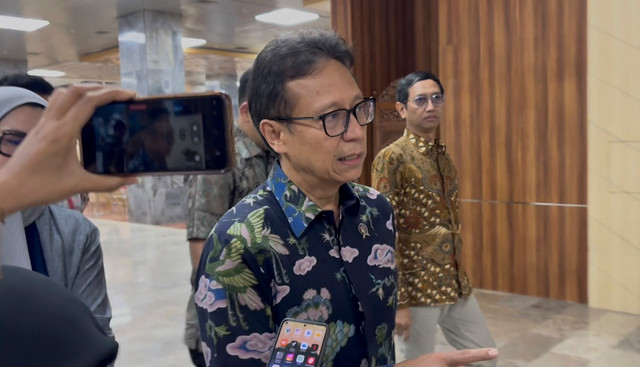 Menteri Kesehatan Budi Gunadi Sadikin saat ditemui di Kompleks Parlemen, Senayan, Jakarta, Jumat (30/10/2026). Foto: Nauval Pratama/kumparan
