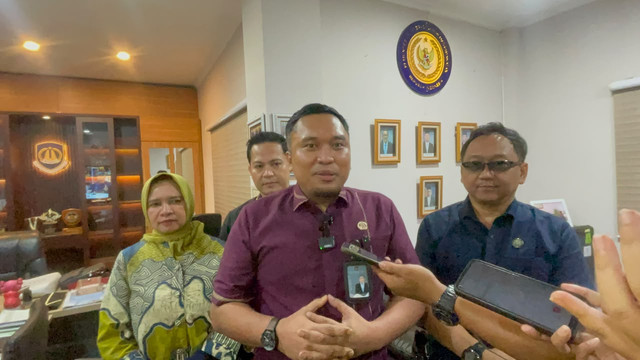 Sebanyak 13 warga negara asing (WNA) terjaring operasi gabungan di dua apartemen di Depok, pada Kamis (29/10/2026). Foto: Dok. kumparan