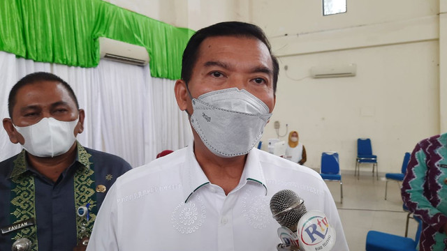WALI KOTA Pekanbaru, Firdaus. (FOTO: SELASAR RIAU/LARAS OLIVIA)