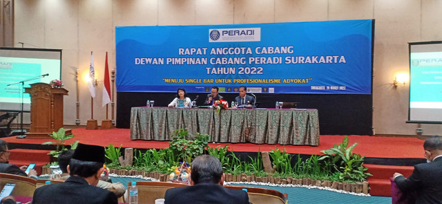 Rapat Anggota Cabang (RAC) Peradi Solo di Hotel Sahid Jaya Solo, Sabtu (26/03/2022). FOTO: Agung Santoso