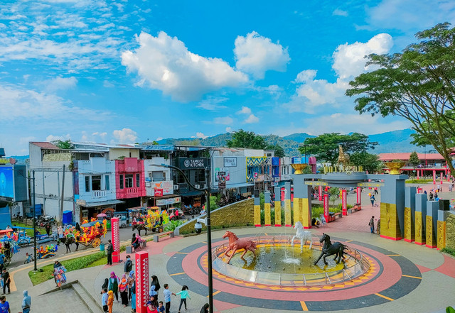 Kawasan Taman Kota Kuningan, Jawa Barat, usai direvitalisasi. (Istimewa)