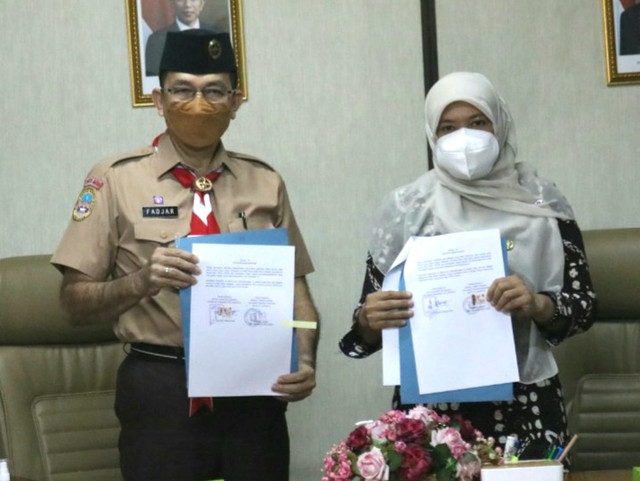 Ketua Kwarda DKI Jakarta Bersama Kepala Dinas Sosial