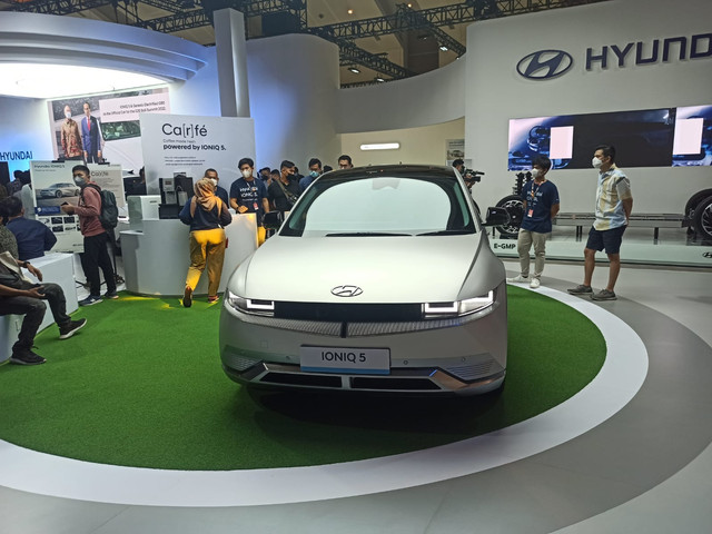 Hyundai IONIQ 5 meluncur di Indonesia International Motor Show (IIMS) Hybrid 2022.  Foto: Muhammad Ikbal/kumparan