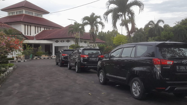 Tim KPK geledah rumah dinas Bupati Bogor, Ade Yasin, Kamis (28/4/2022). Foto: Dok. Istimewa