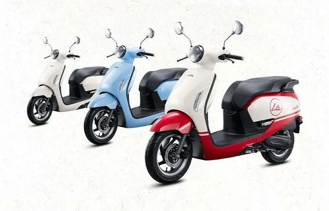 Honda NS125 LA motor matik ikonik bergaya retro klasik pesaing Yamaha Fazzio.  Foto: baijiahao.baidu.com