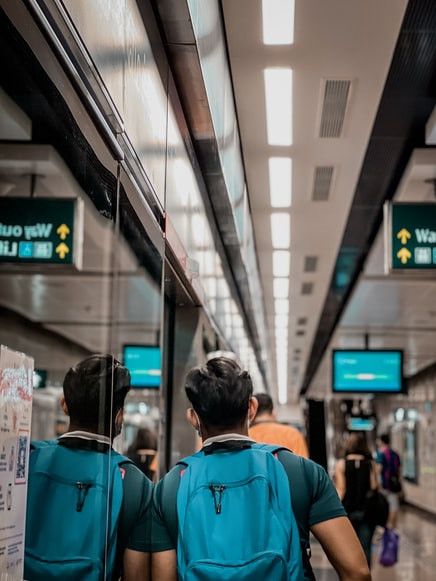 Cara Beli Tiket Kereta Bandara YIA, https://unsplash.com/@_rxshxxd