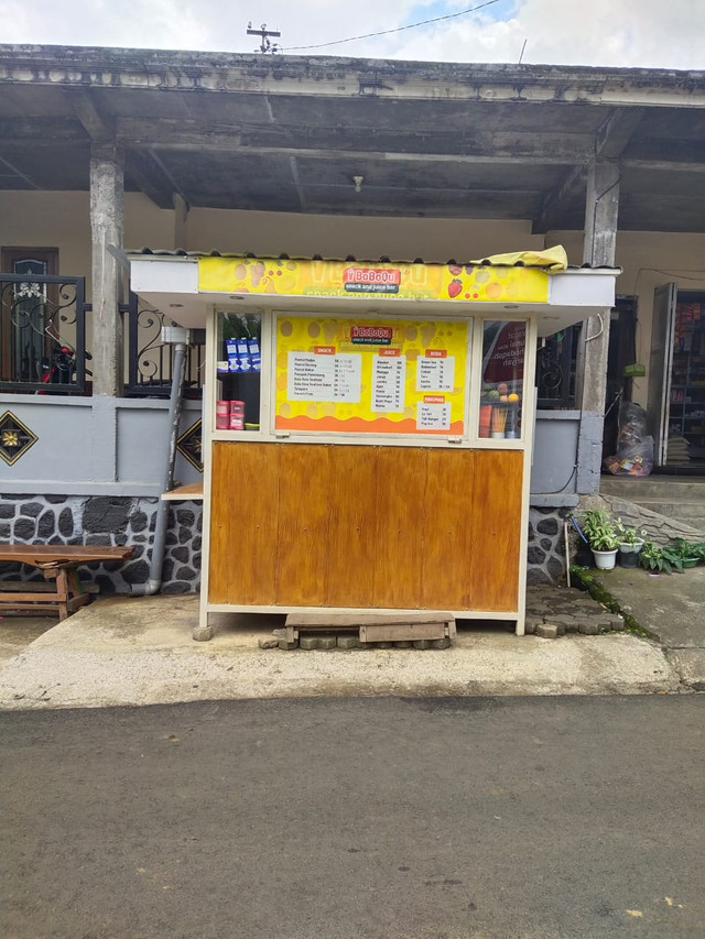 Dokumentasi Pribadi. Kios kaki lima