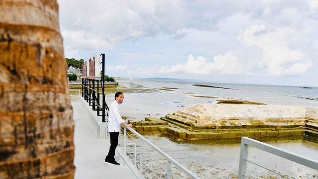 Presiden Jokowi resmikan penataan kawasan kota Kupang di NTT. Foto: Laily Rachev/Biro Pers Sekretariat Presiden