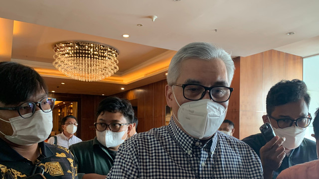 Kepala Eksekutif Pengawas IKNB OJK, Riswinandi saat ditemui di Medan. Foto: Moh Fajri/kumparan