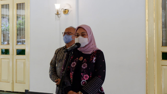 Menaker Ida Fauziyah di Kepatihan Pemda DIY, Kamis (24/2/2022). Foto: Arfiansyah Panji Purnandaru/kumparan