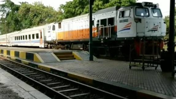 Kereta Api Siliwangi di Cianjur, Jawa Barat.  Foto: Dok. Istimewa