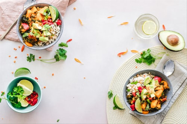 Ilustrasi makanan penyubur kandungan agar cepat hamil. Foto: Unsplash