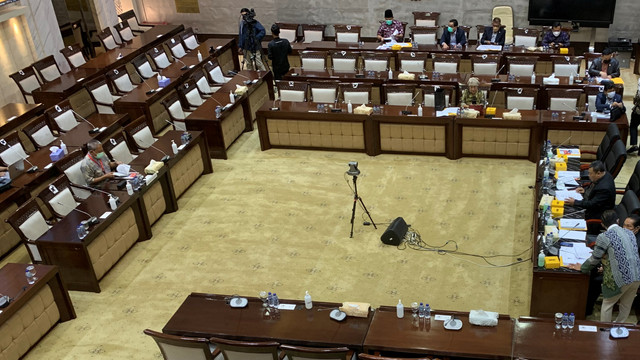 Suasana fit and proper test bagi calon anggota Badan Pemeriksa Keuangan (BPK) di Komisi XI DPR.
Foto: Moh Fajri/kumparan