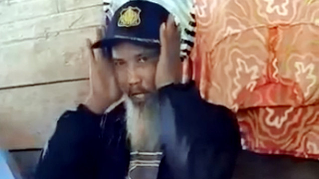 Patrin Botutihe (50), pria asal Desa Milangoda'a, Kecamatan Tomini, Kabupaten Bolmong Selatan (Bolsel), Sulawesi Utara (Sulut), yang viral karena pengakuannya bertemu dengan Allah.