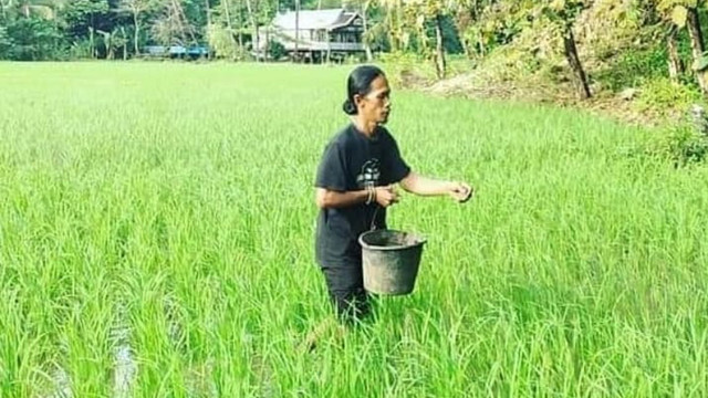 Iwan Dento (42), aktivis lingkungan warga Desa Salenrang, Kabupaten Maros, Sulawesi Selatan. Foto: Dok. Kementan